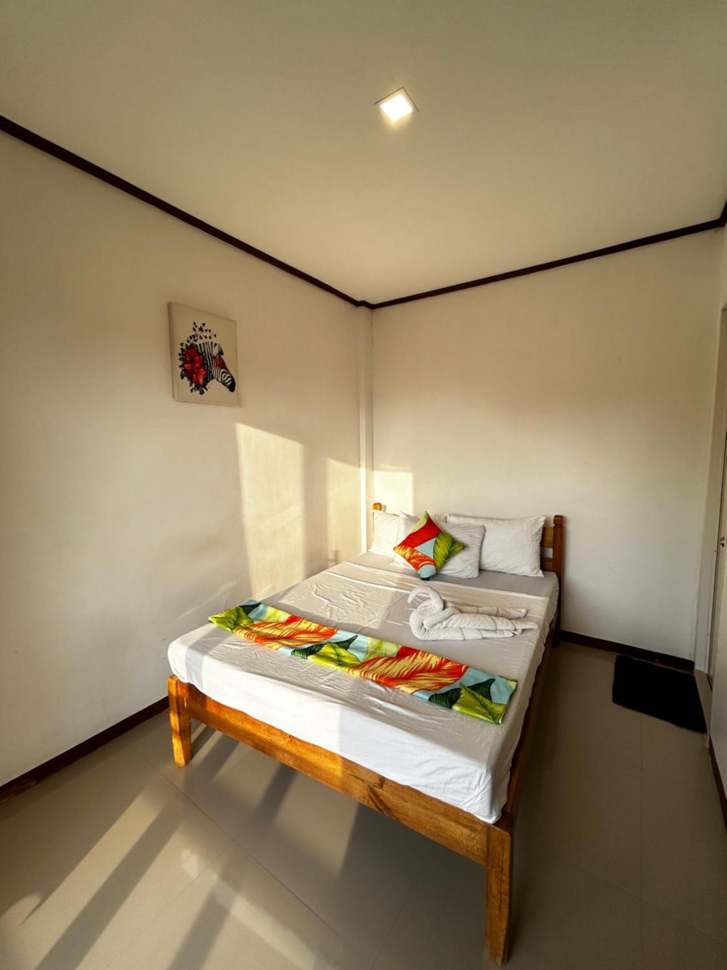 إل نيدو Brenmariel Tourist Inn المظهر الخارجي الصورة