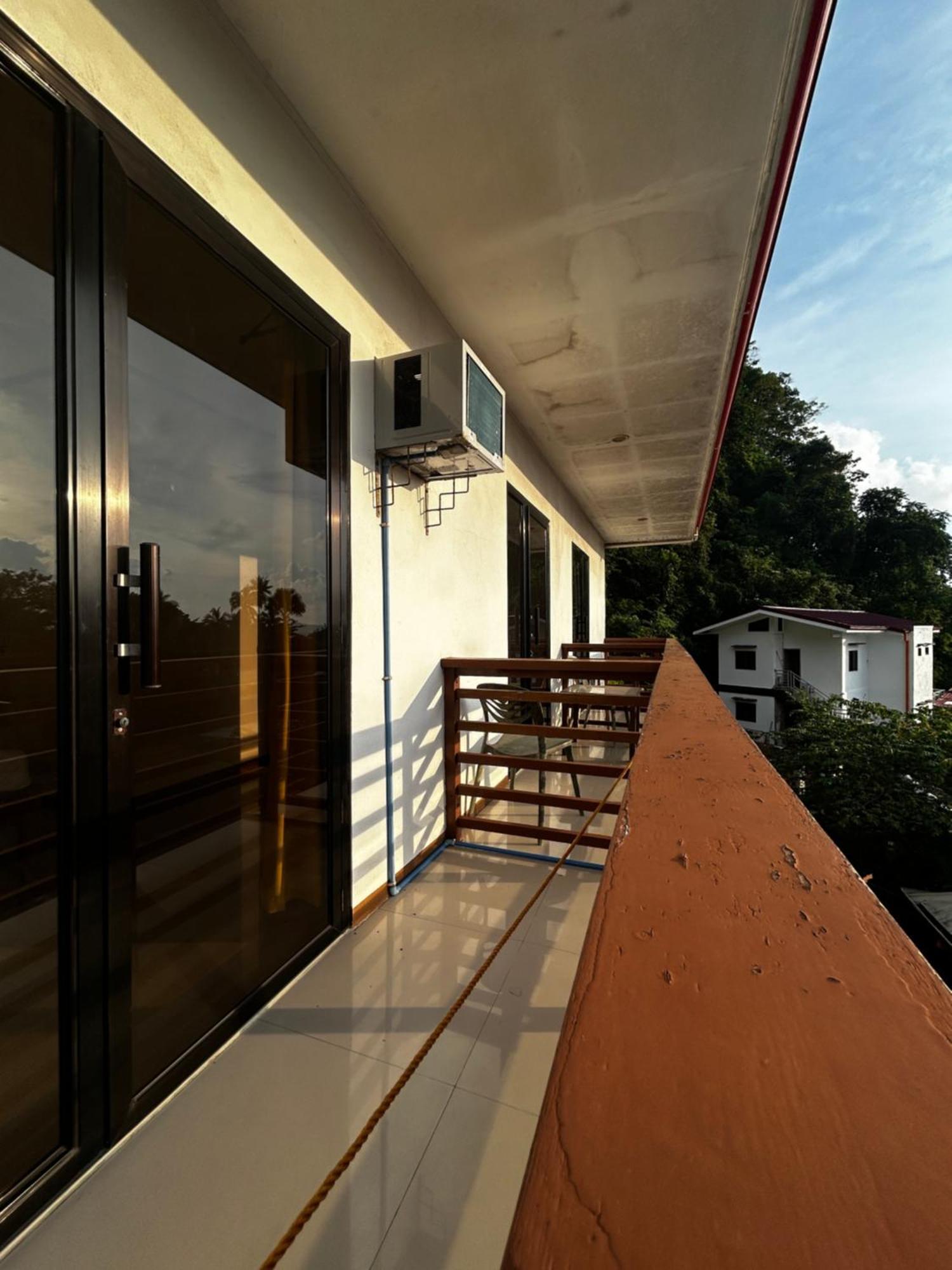 إل نيدو Brenmariel Tourist Inn المظهر الخارجي الصورة