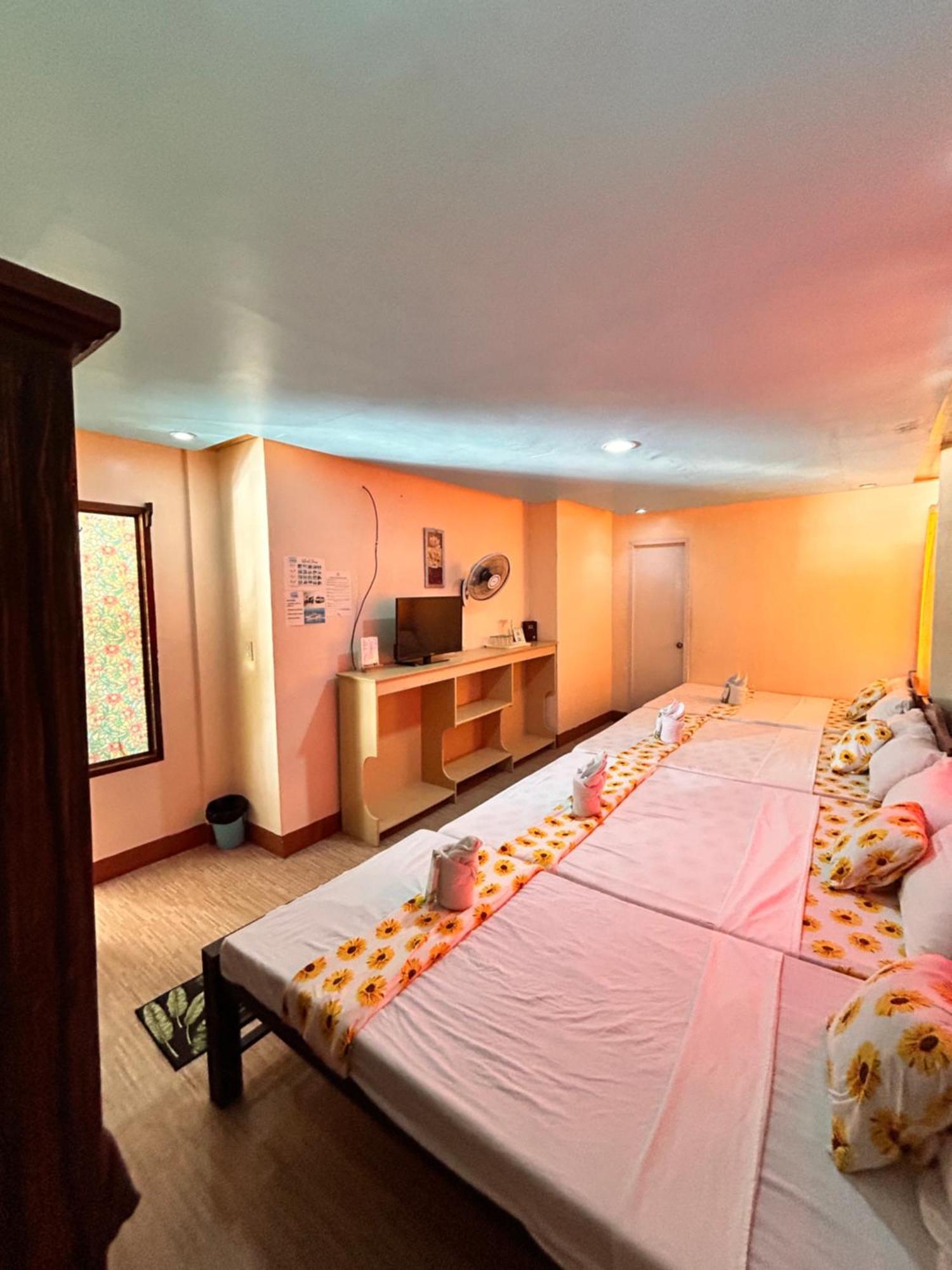 إل نيدو Brenmariel Tourist Inn المظهر الخارجي الصورة